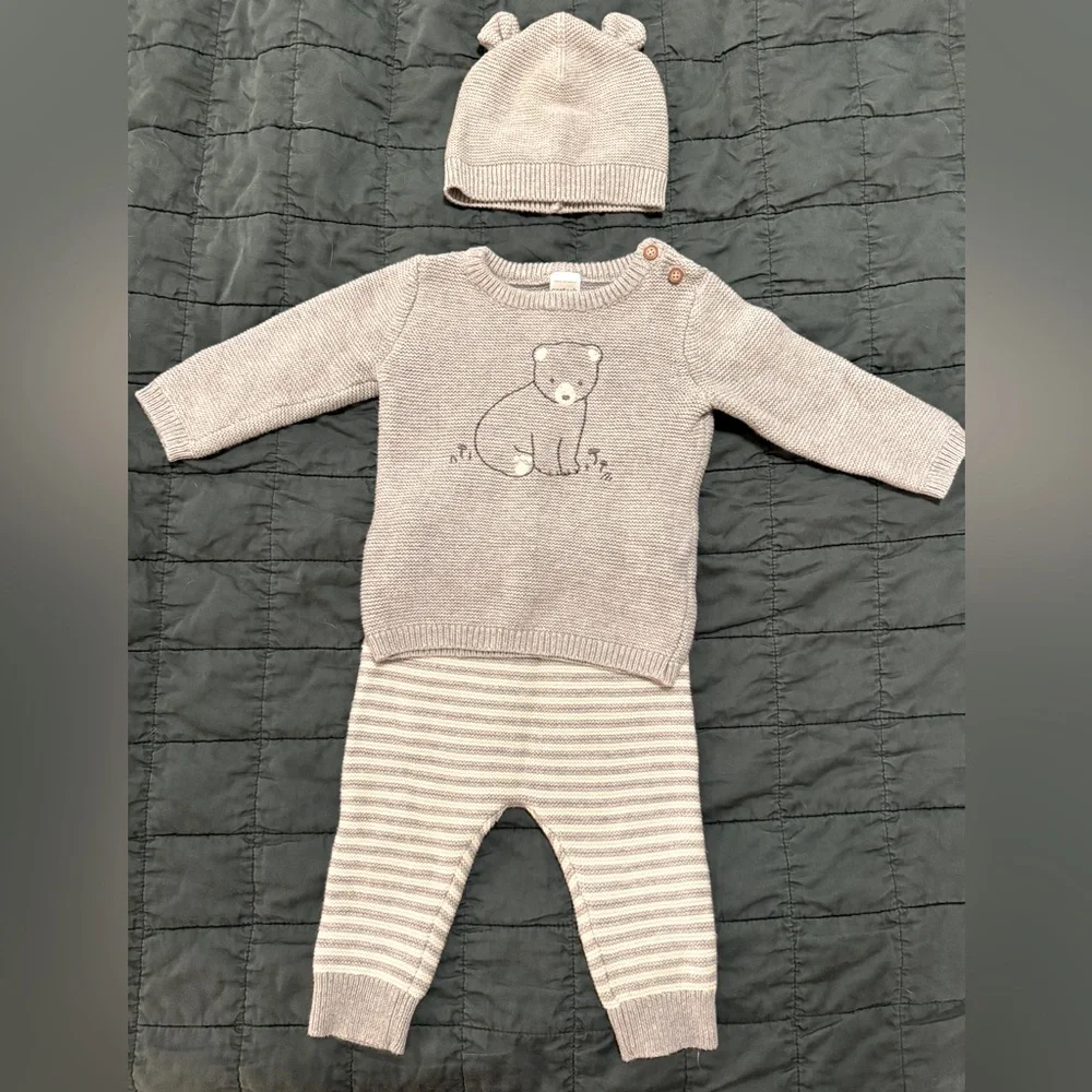 Cozy Knitted Bear Baby Sweater Set